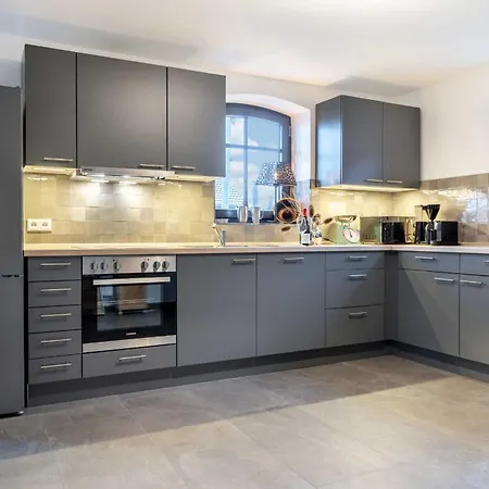 1884 Ofc 17 Apartmán *